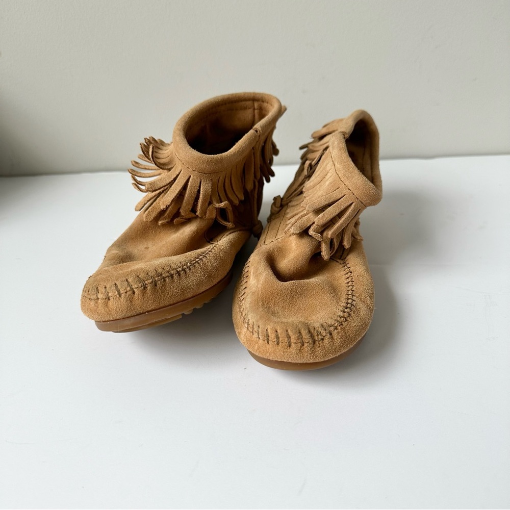 Minnetonka Ankle Boots - Picture 1 of 6